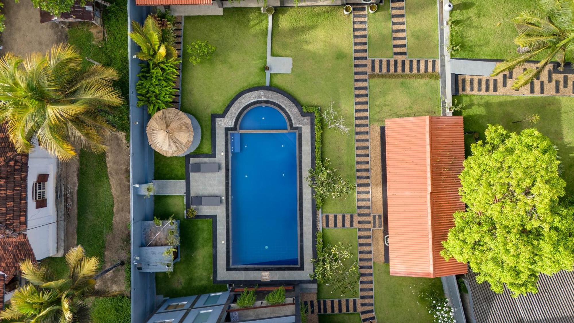 Hasthri Boutique Red Chalet In Ahangama With Pool Near Beach Exteriér fotografie