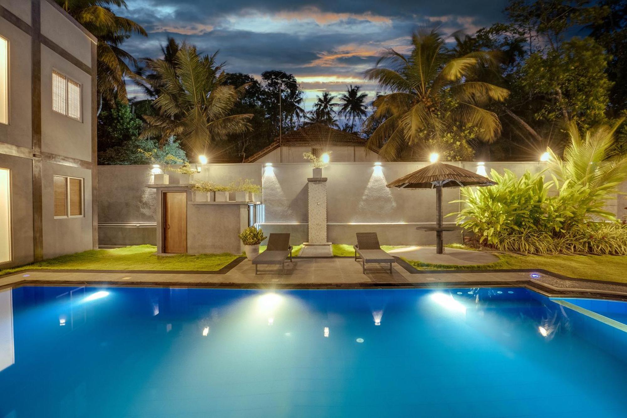 Hasthri Boutique Red Chalet In Ahangama With Pool Near Beach Exteriér fotografie